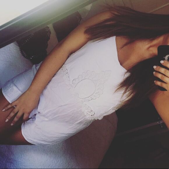 White lace romper - Picture 1 of 2